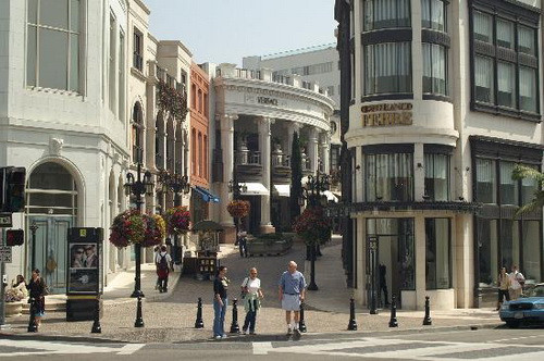 Pe criza, casele de amanet din Beverly Hills sunt o afacere prospera