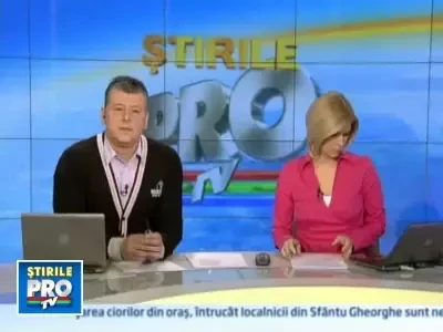 Pilotul unui avion experimental a aterizat de urgenta pe o sosea