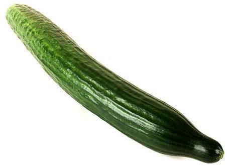 Mahmureala sau deshidratarea, tratate cu un castravete. 12 avantaje ale consumului de castraveti