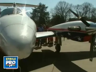 Salvatorii de la SMURD au avion sanitar cu ajutorul romanilor