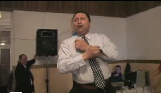 Exclus din PNL din cauza ca a facut striptease pentru colege de 8 Martie