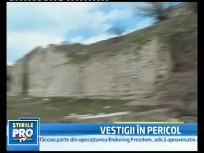 Vechea cetate a Tomisului o ia la vale, impreuna cu copacii!