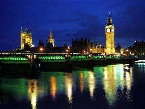 Marea Britanie: Guvern nou, scandaluri noi