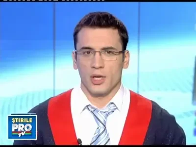 Parasutele, salvarea tractoarelor egiptene cazute in Marea Neagra