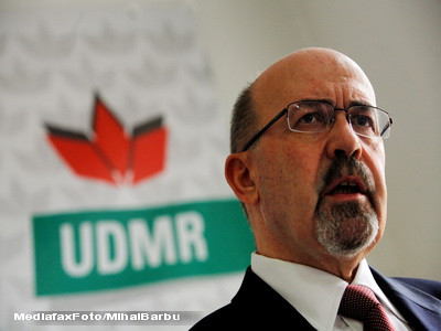 UDMR critica guvernul din care face parte, dar nu renunta la putere
