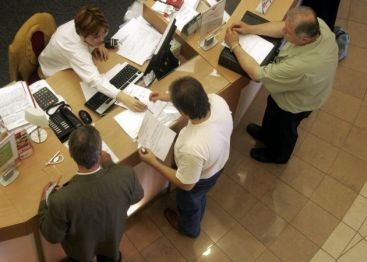 FMI tine cu bancile: nu vrea aplicarea Ordonantei 50 la creditele vechi