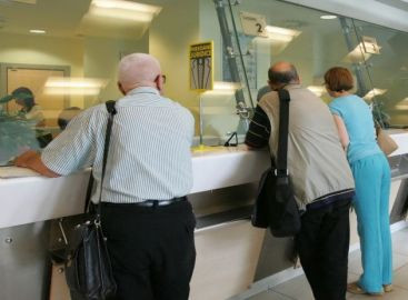 Inca e sarbatoare in institutiile publice: mese intinse si relaxare