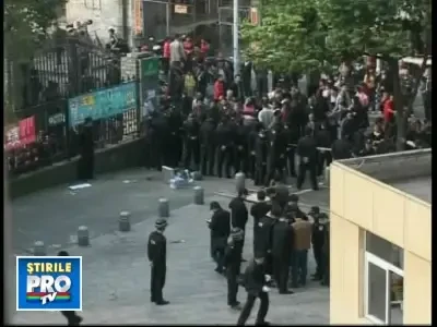 SOCANT: Un medic chinez a ucis 8 copii