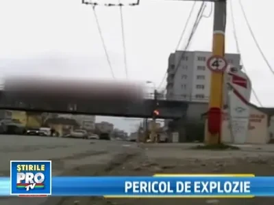 Pericol de moarte in Constanta: un transformator electric a luat foc!