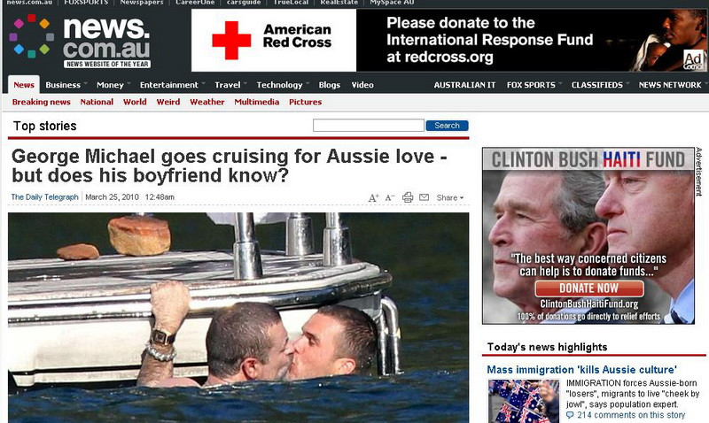 George Michael, sarutari fierbinti cu un barbat!