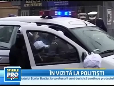 90 de prichindei au luat cu asalt sediul Politiei din Arges! Vezi de ce