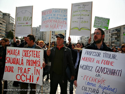 FNSA anunță grevă în administrația publică după prima zi de școală. Care sunt cerințele sindicaliștilor