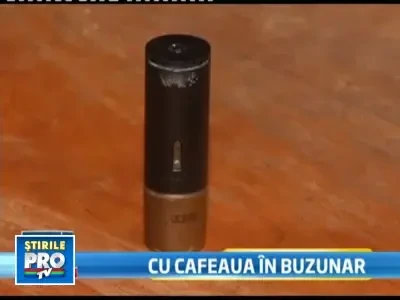 Iubitori de cafea, atentie! S-a inventat aparatul de inhalat cofeina!