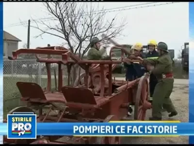 O pompa de incendiu veche din 1848, pe ulitele unei comune bihorene