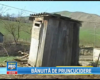 Bebelus gasit mort in latrina! Mama, suspectata de pruncucidere