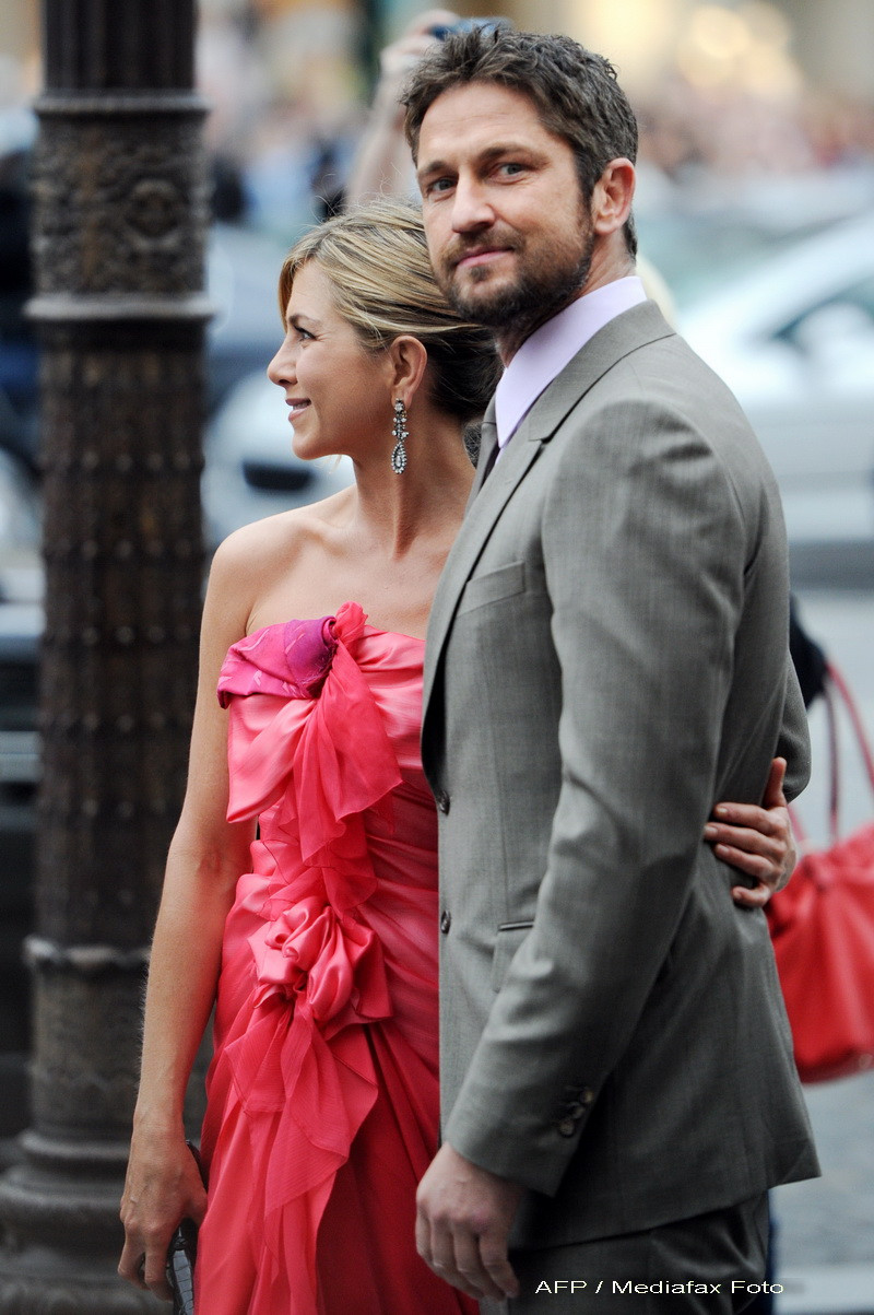 Jennifer Aniston si Gerard Butler, fiasco in comedia "The Bounty Hunter"!