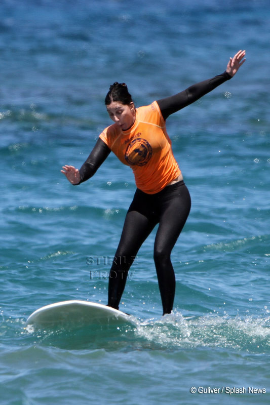 Cher ne arata fundul aranjat bine... de operatiile estetice!