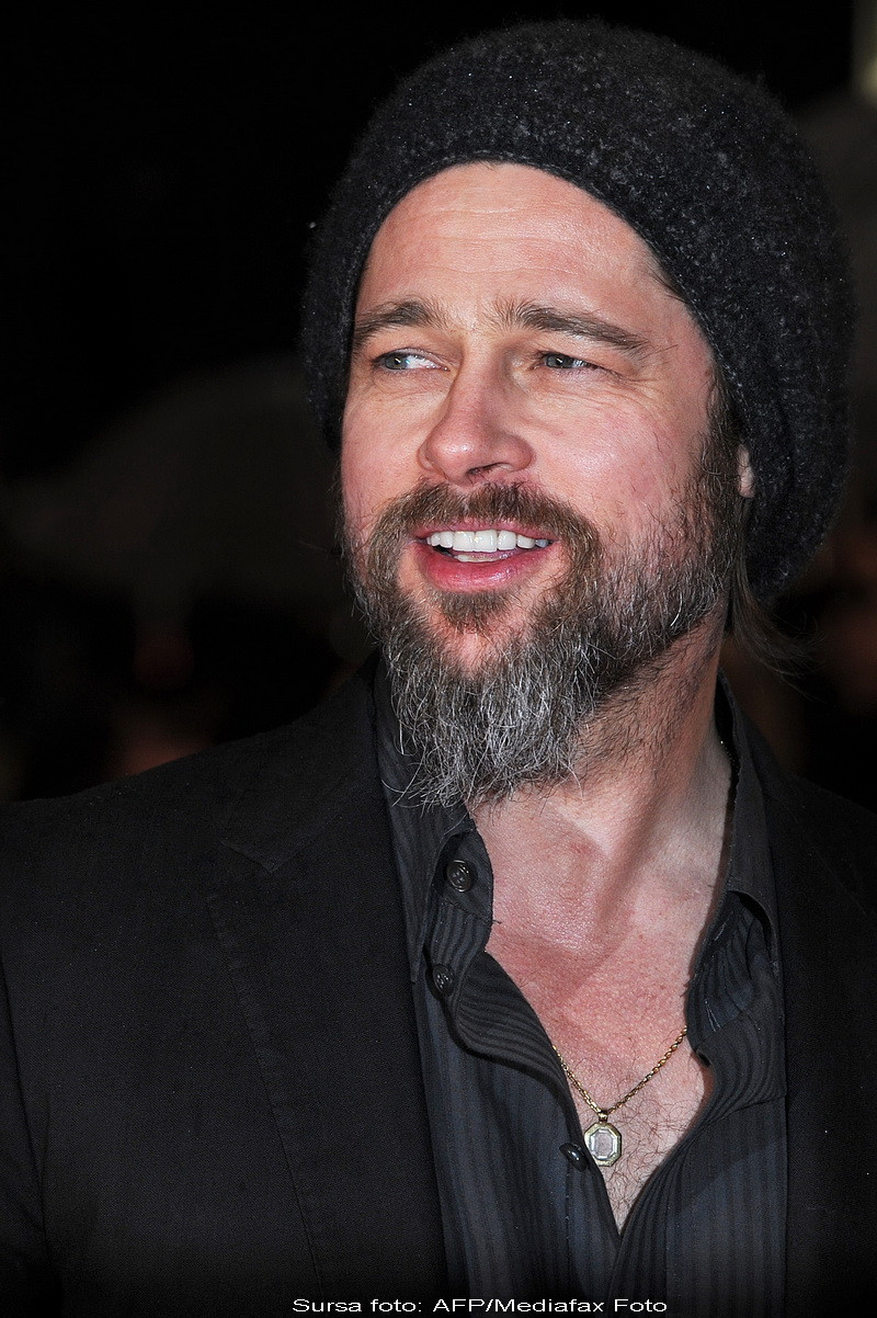 Brad Pitt a intinerit peste noapte! A facut o vizita chirurgului estetician