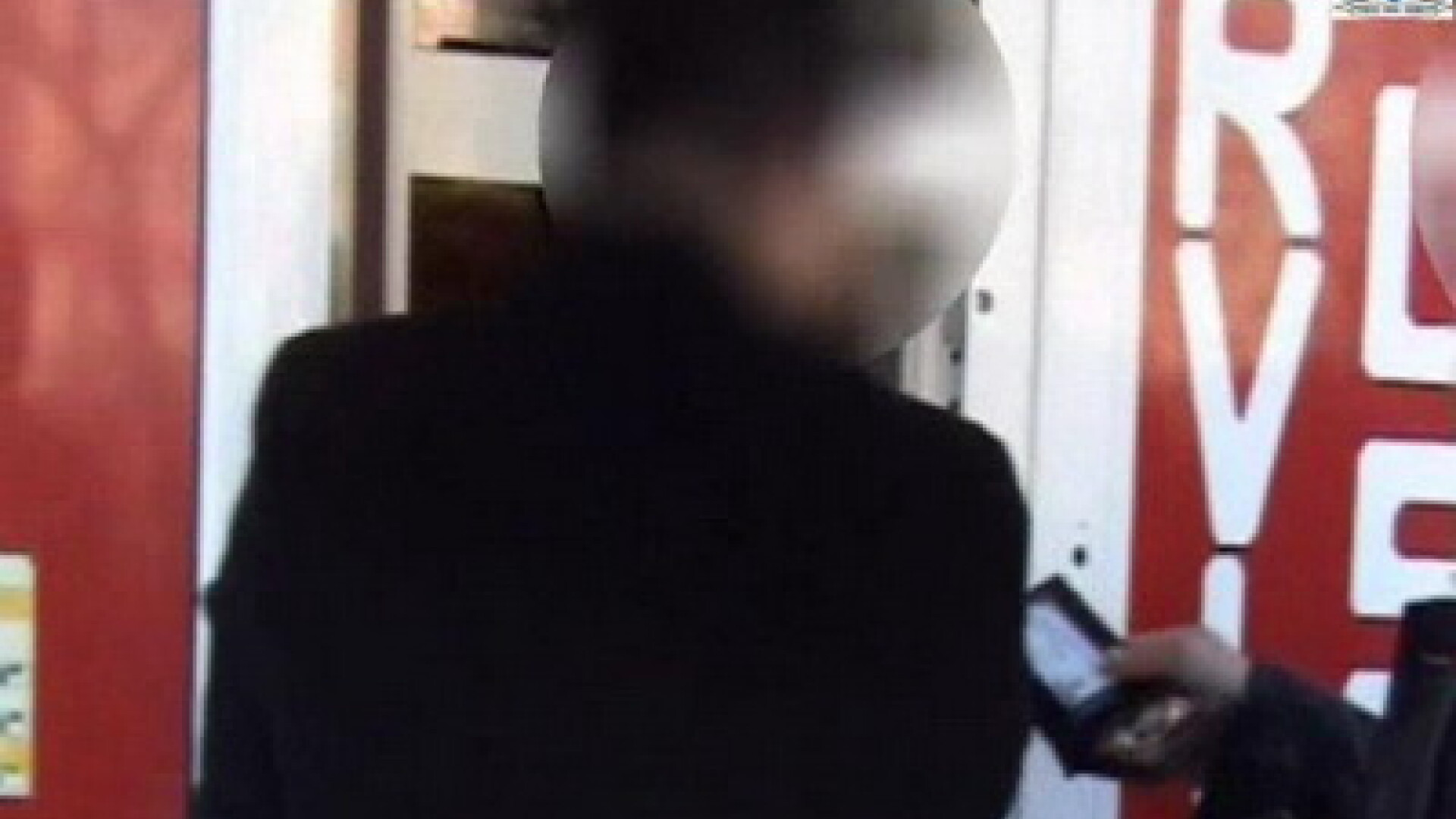 Vreti sa vedeti cum este prins un politist corupt? Flagrant pentru 200 euro