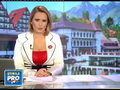 Oua de strut cu cristale Swarovski, noutatile acestui Paste