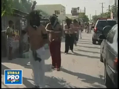 Barbar! Biciuiti si crucificati in Vinerea Mare! VIDEO SOCANT