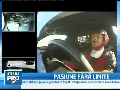 Imposibilul exista! Un orb a condus masina cu 300 de km/ora