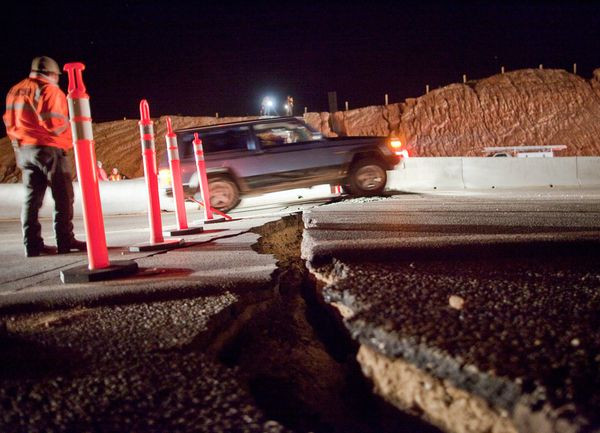 Cutremur de magnitudine 5,5 in capitala Mexicului. Bilantul provizoriu: cel putin doi morti