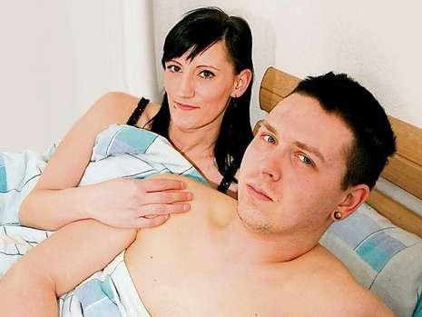 Sexul zgomotos i-a lasat pe drumuri!