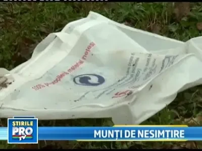 Romanii au sarbatorit de Paste la iarba verde, dar au uitat de gunoaie