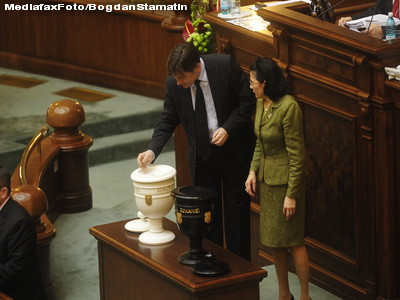 Motiunea simpla pe Educatie a fost respinsa de plenul Senatului