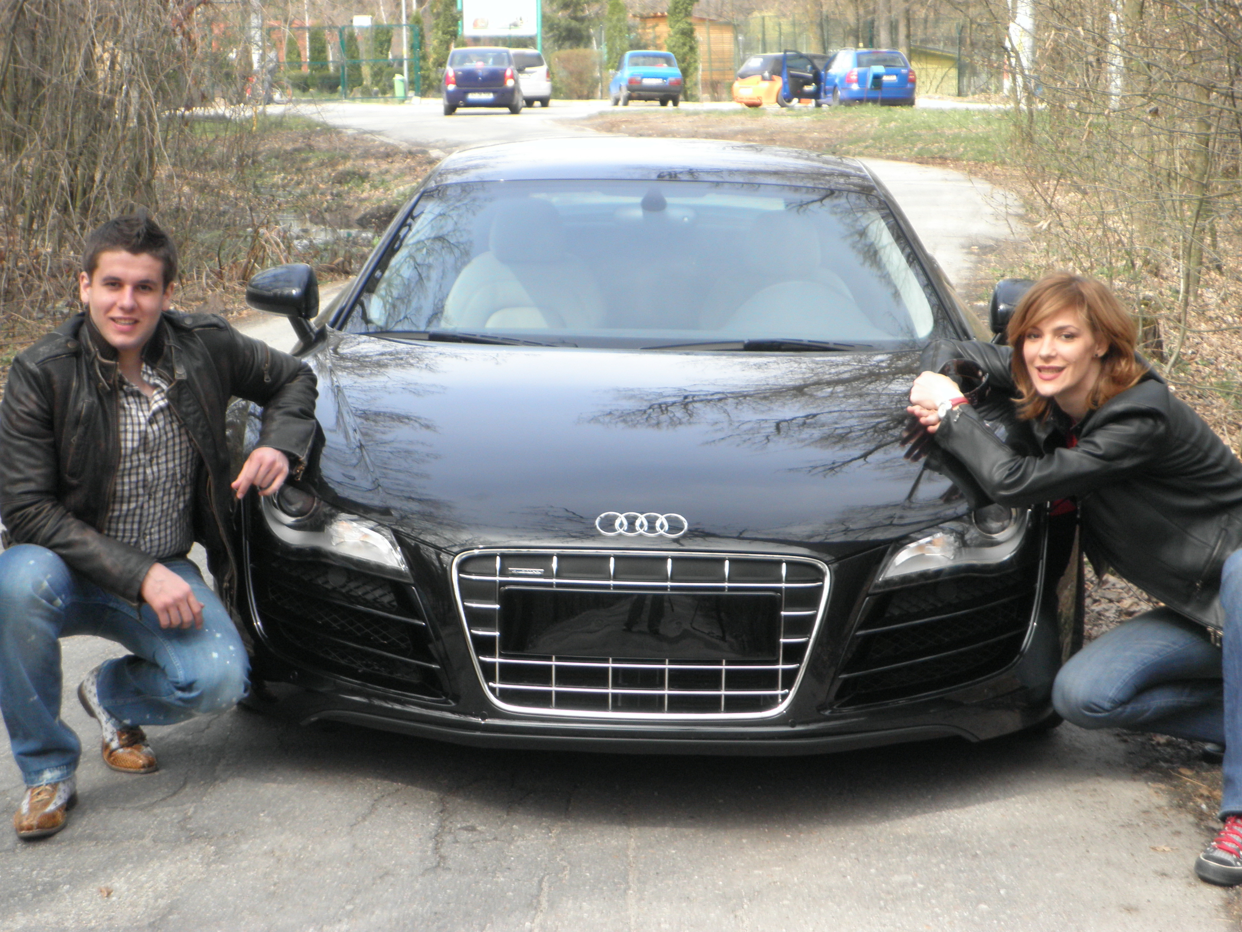 Frumosul Penescu jr. si bestia Audi R8