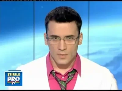 A inscenat un jaf: si-a tras cativa pumni in fata si s-a legat de scaun!