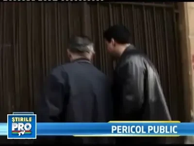 Cladirile din centrul Capitalei, o ruina! Chiar daca Primaria da amezi