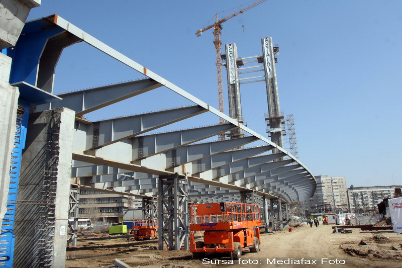 Veste buna pentru soferi: s-a reluat traficul pe sub pasajul Basarab