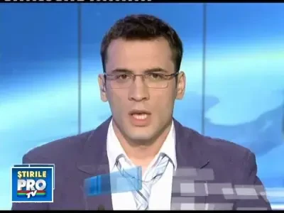 Traian Basescu si-a luat Dacia Duster! Sotia a platit 17.400 de euro