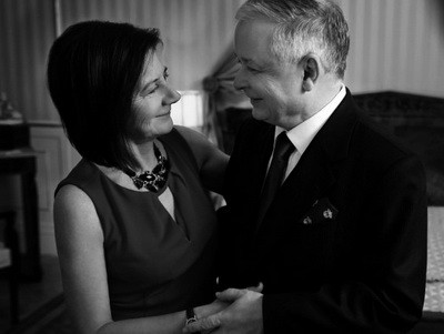 Polonia dezbinata! Motivul disputei: locul de veci al cuplului Kaczynski