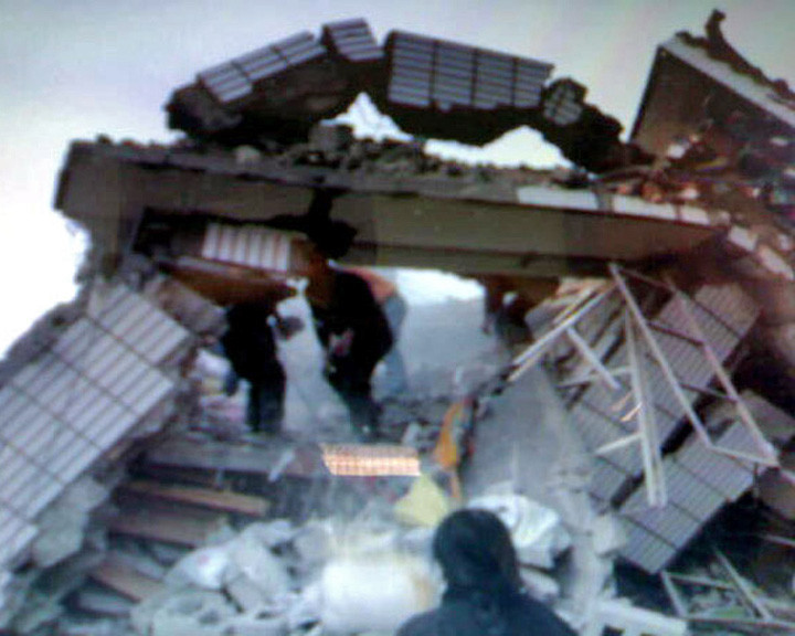 Stai in Capitala? Vezi cat de tare s-ar putea zdruncina blocul tau