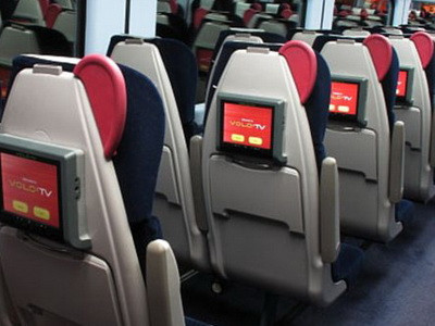 Englezii si-au tras televizioare in tren!