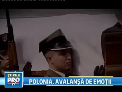 Polonia dezbinata! Motivul disputei: locul de veci al cuplului Kaczynski