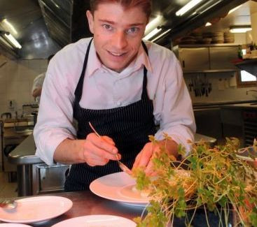 Cum sa faci bani in vacanta de vara? Ce zici de un program work and travel?