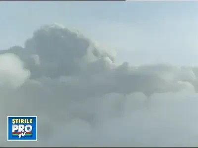 Ce se intampla cu un avion care trece printr-un nor de cenusa vulcanica?