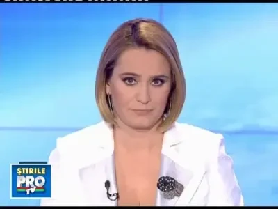 Cat pe ce sa ramana fara camera video! O caracatita pusese ochii pe aparat