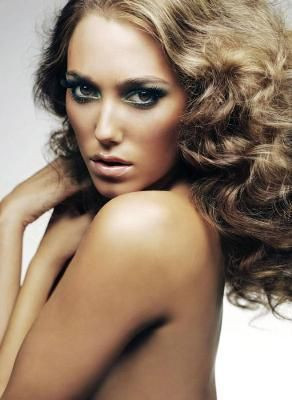 Noua iubita a lui Guy Ritchie, varianta mai tinerica a Madonnei?!