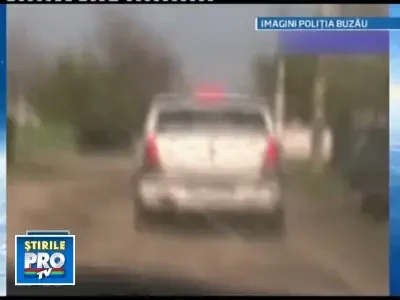 Greu de prins! Doi taximetristi fara autorizatie, urmariti de politisti!