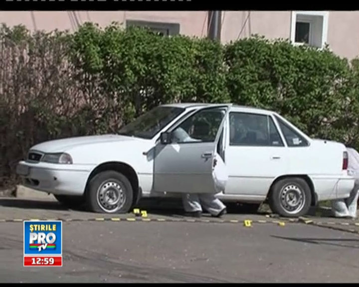 RAZBUNARE in stil MAFIOT la Iasi? S-a urcat la volan si i-a explodat masina