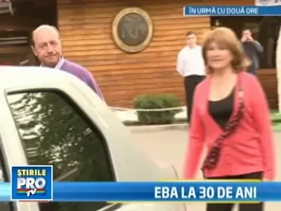 Elena Basescu a implinit 30 de ani. Ce ii urezi?