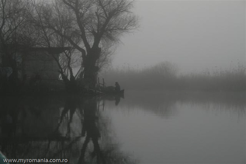 Barbat dat disparut, dupa ce barca in care se afla s-a rasturnat in Delta