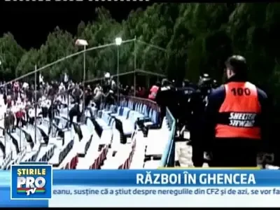 Razboi in Ghencea! Suporterii Stelei s-au luat la bataie cu jandarmii!