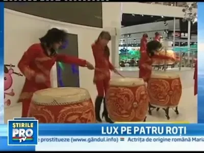 Salon Auto la Beijing! Masinile de lux iau ochii pasionatilor!