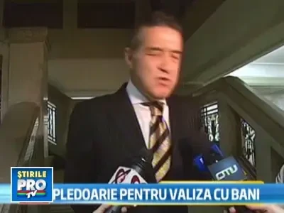 Becali face ultima incercare pentru recuperarea valizei cu euro de la DNA